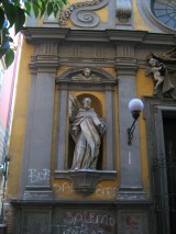 facciata - statua nella nicchia sinistra